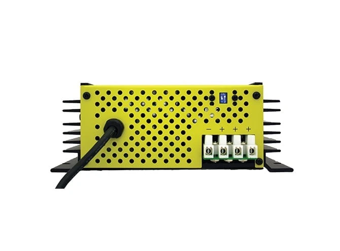 Samlex SEC-1215UL 12V Battery Charger 4 Samlex SEC-1215UL 12V Battery Charger - Image 2